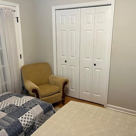 Spacious 3 Bedroom 2 Bath Condo Close To Five-Points In Атенс Экстерьер фото