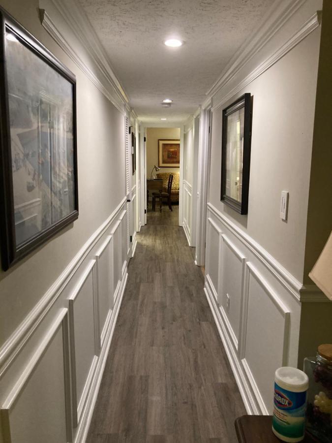 Spacious 3 Bedroom 2 Bath Condo Close To Five-Points In Атенс Экстерьер фото